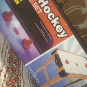 New new new hockey table